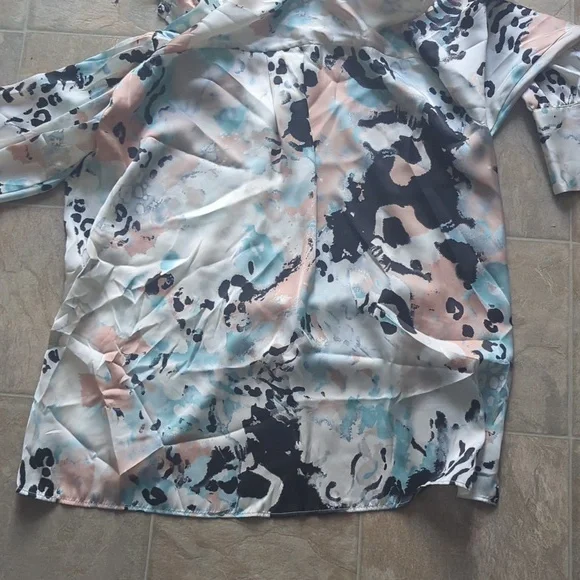 Colorful blouse - Picture 5 of 8